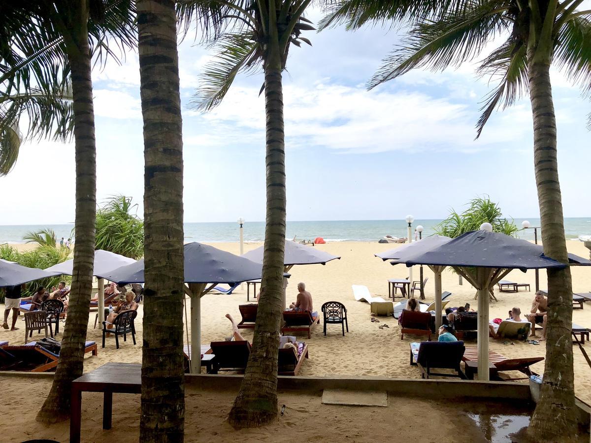 Lanka Beach Hotel Ettukala Ngoại thất bức ảnh