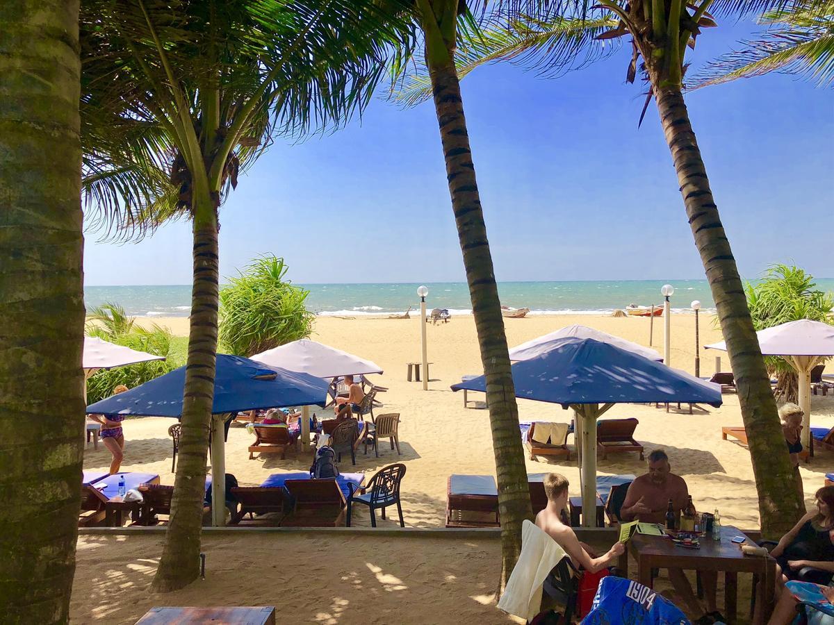 Lanka Beach Hotel Ettukala Ngoại thất bức ảnh