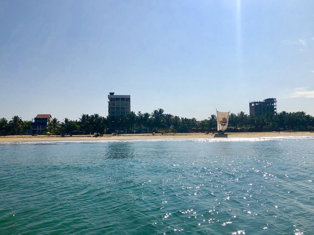Lanka Beach Hotel Ettukala Ngoại thất bức ảnh