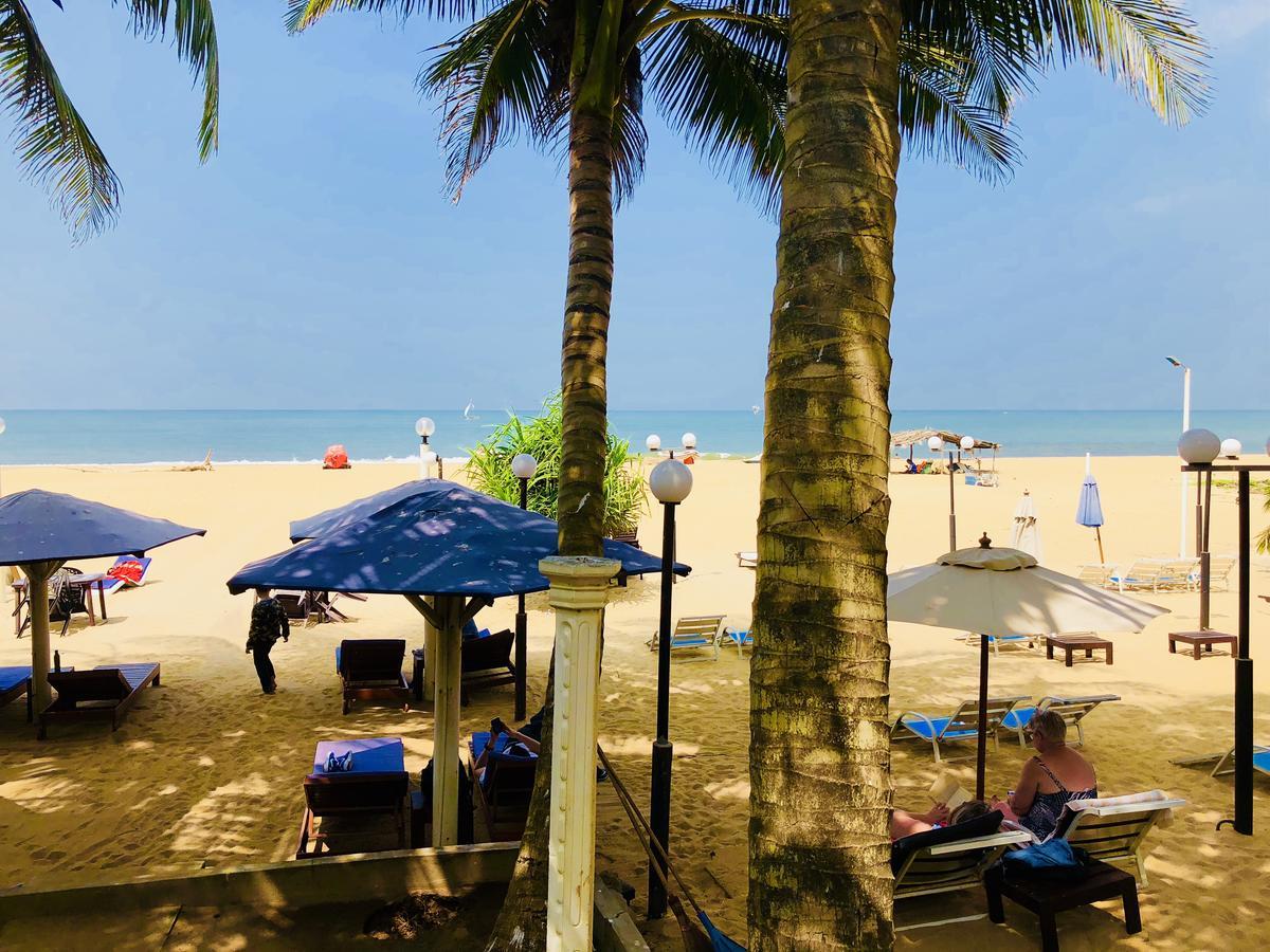Lanka Beach Hotel Ettukala Ngoại thất bức ảnh
