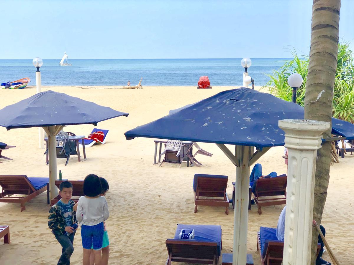 Lanka Beach Hotel Ettukala Ngoại thất bức ảnh