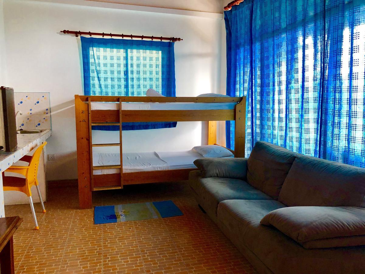 Lanka Beach Hotel Ettukala Ngoại thất bức ảnh