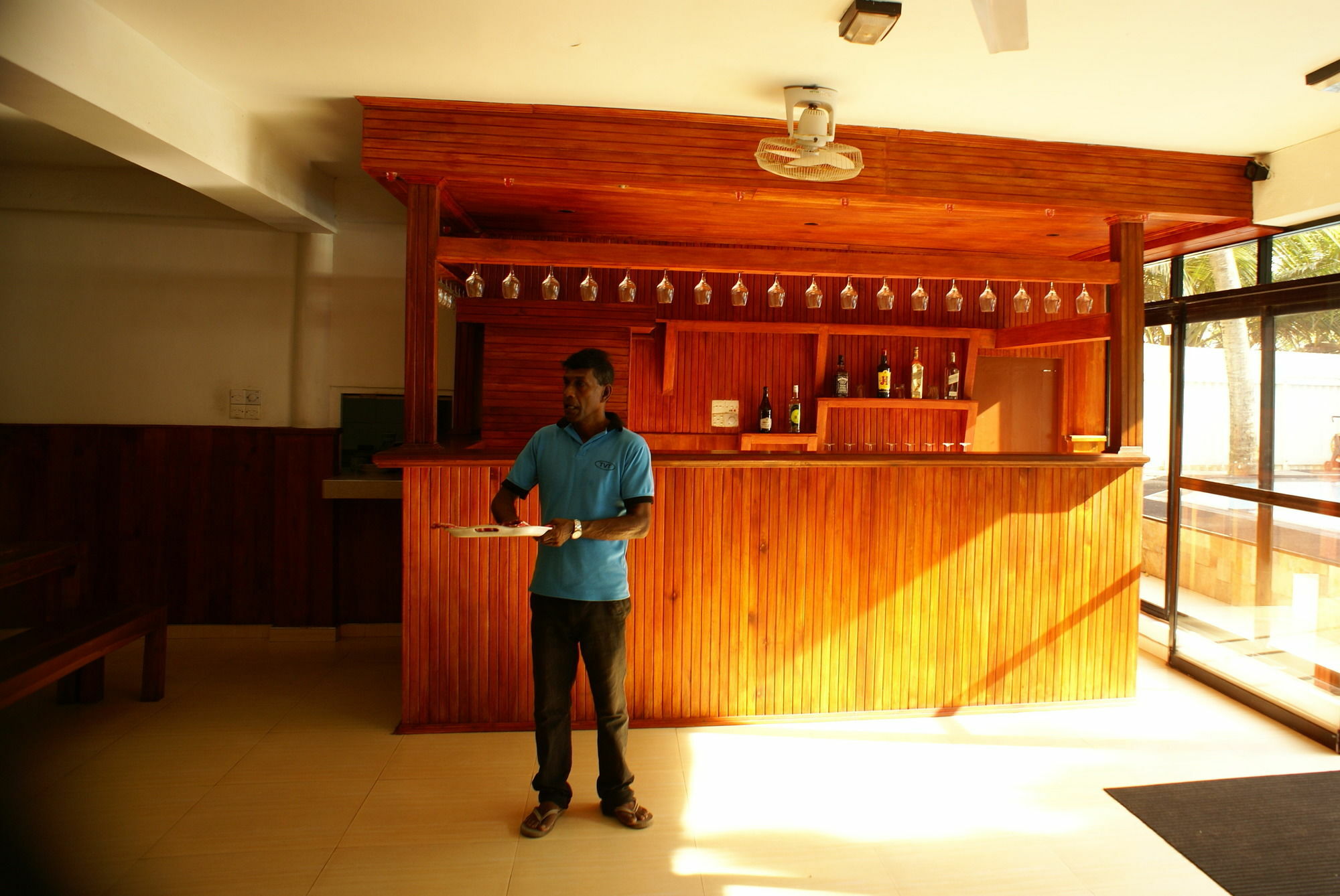 Lanka Beach Hotel Ettukala Ngoại thất bức ảnh