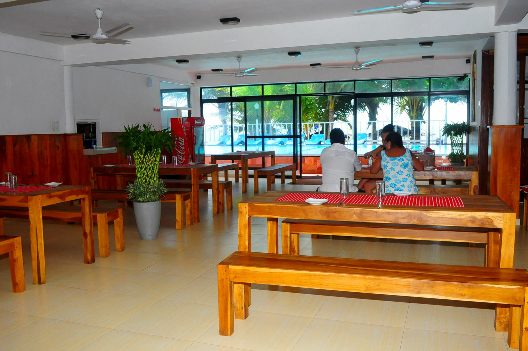 Lanka Beach Hotel Ettukala Ngoại thất bức ảnh